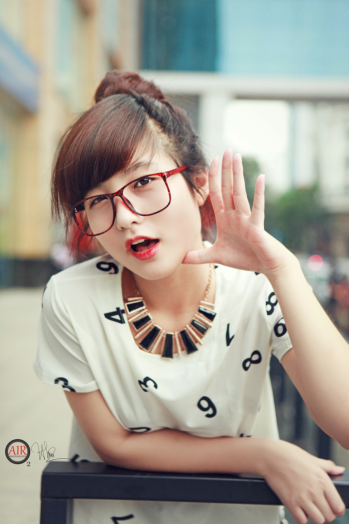 婦女尿溝廁撒尿