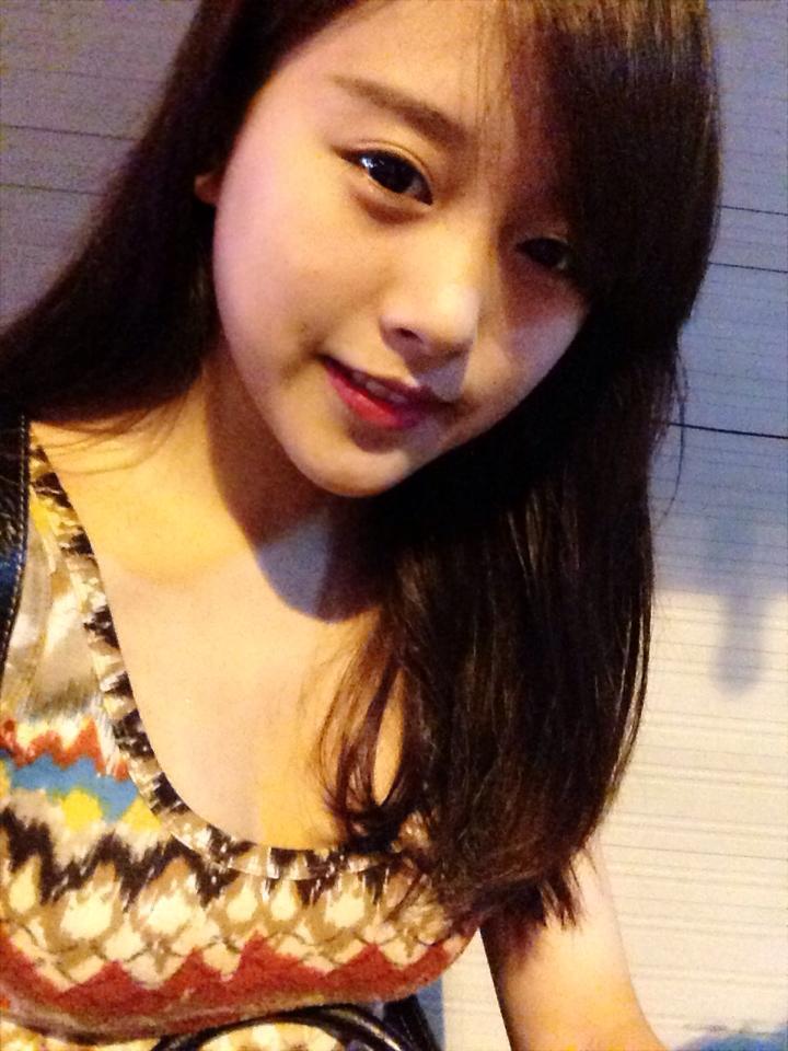 溝廁大尺度偷拍女廁噓噓