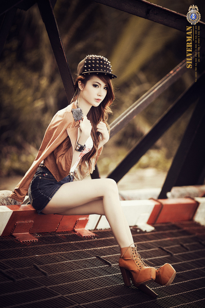 免費(fèi)觀看美女