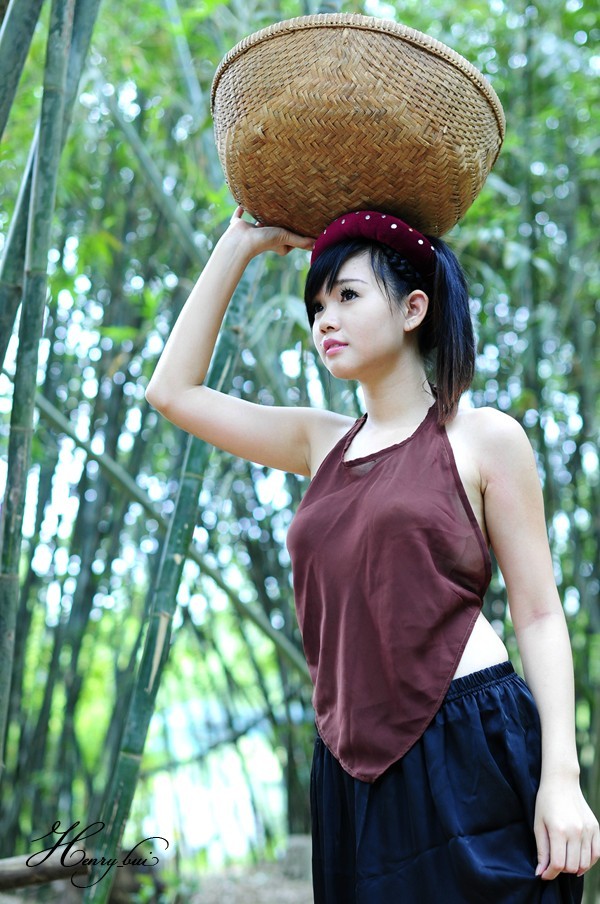 商城偷拍幾個(gè)服務(wù)員噓噓