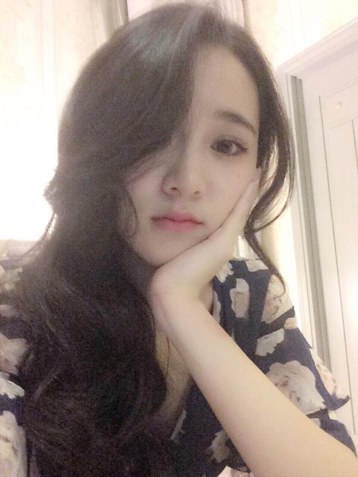 美女扣穴