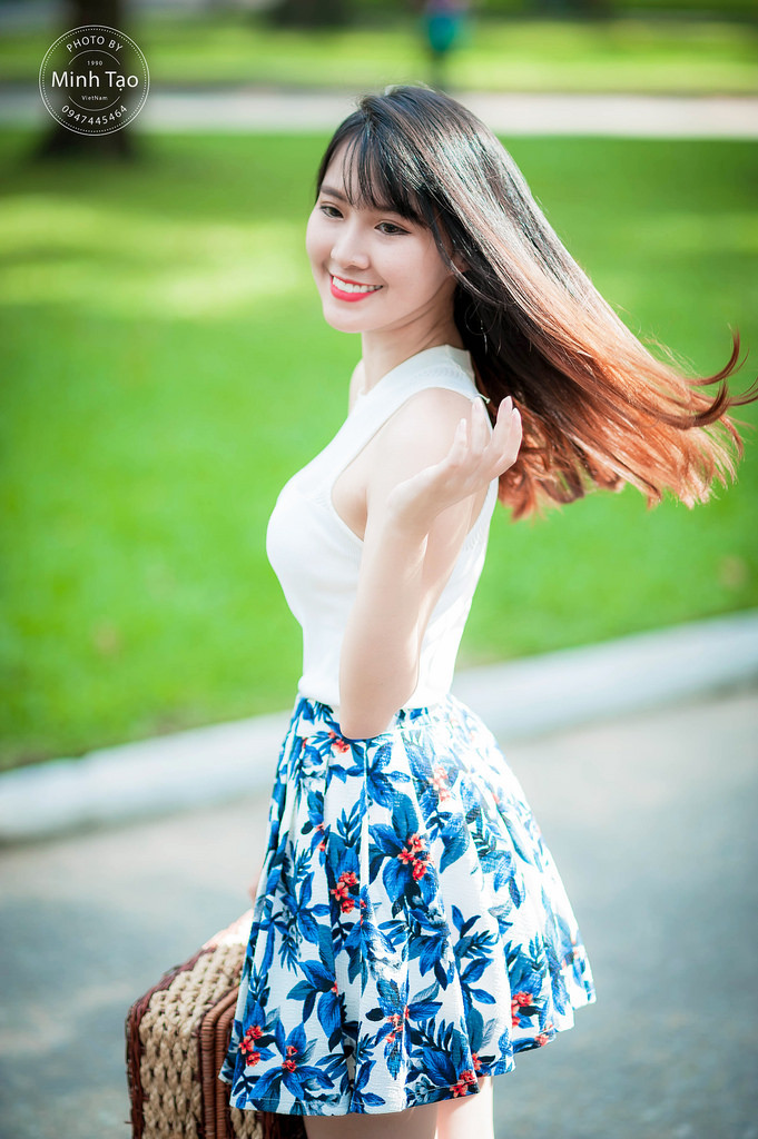 豐滿女老板的引誘
